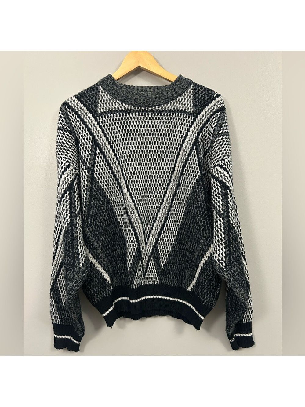 Barnaby Vintage 90’s Black and White Geometric Crewneck Sweater XL